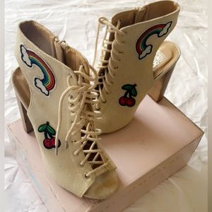 Cute Rainbow 🌈 Open Toe Lace Up Sandals